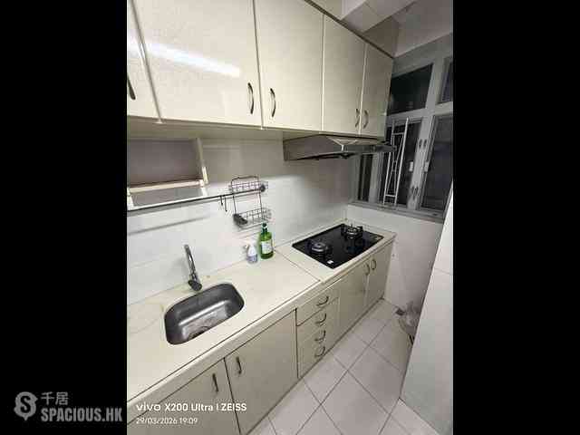 Kennedy Town - Pearl Court 15