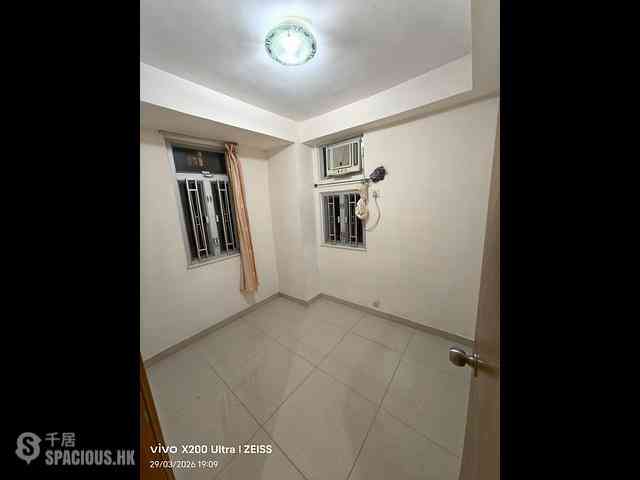 Kennedy Town - Pearl Court 17