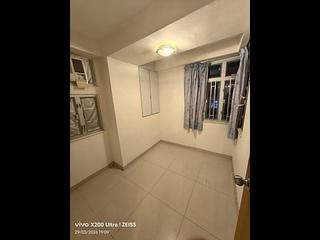 Kennedy Town - Pearl Court 18