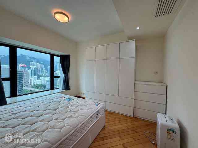 Leighton Hill - The Leighton Hill Block 9 10