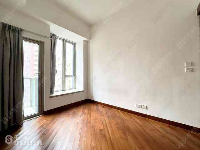 Wan Chai - The Avenue Phase 2 Block 3 03