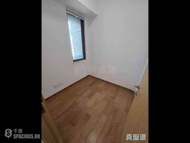 Tseung Kwan O - The Papillons Block 3 07