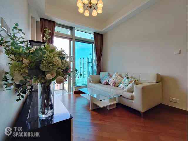 Wan Chai - The Avenue Phase 2 Block 3 07