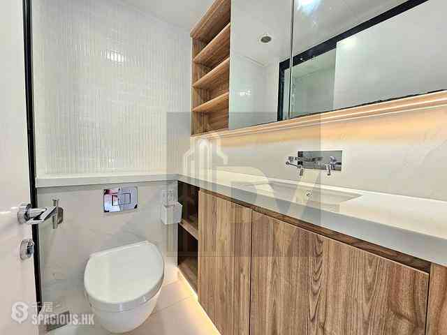 Soho - Centrestage 06