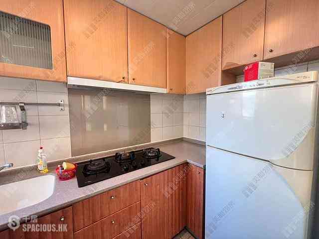 Tung Chung - Seaview Crescent 02