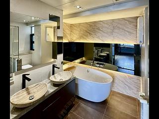 Mid Levels West - Realty Gardens 26