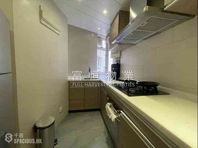 Mid Levels Central - Jing Tai Garden Mansion 07