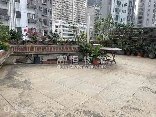 Mid Levels Central - Jing Tai Garden Mansion 16