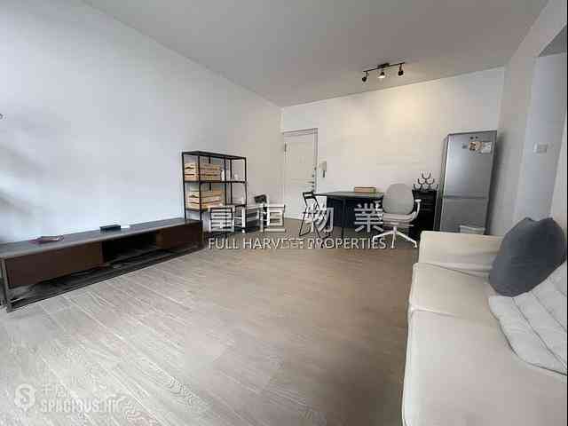 Mid Levels Central - Jing Tai Garden Mansion 06