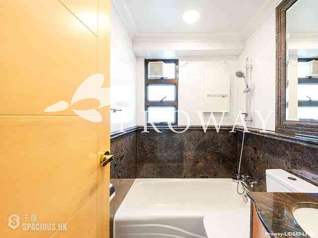 Happy Valley - Fortuna Court 06