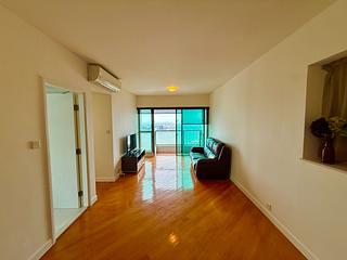 Tung Chung - Coastal Skyline Phase 3 La Rossa 03