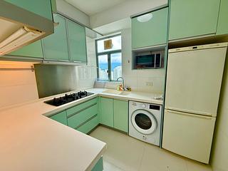 Tung Chung - Coastal Skyline Phase 3 La Rossa 04