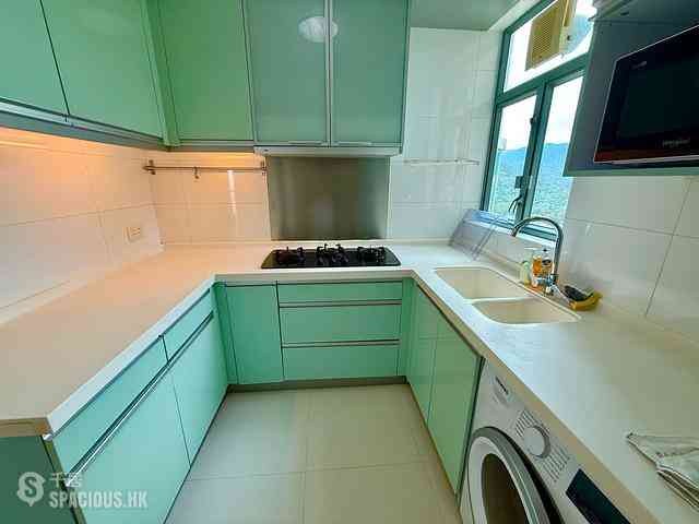 Tung Chung - Coastal Skyline Phase 3 La Rossa 05
