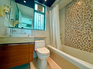 Tung Chung - Coastal Skyline Phase 3 La Rossa 10