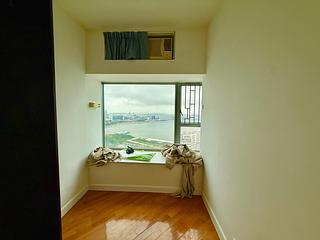 Tung Chung - Coastal Skyline Phase 3 La Rossa 14