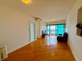 Tung Chung - Coastal Skyline Phase 3 La Rossa 19