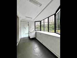 Mid Levels Central - Estoril Court Block 3 02