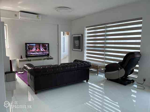 Tung Chung - Coastal Skyline Phase 3 La Rossa 02