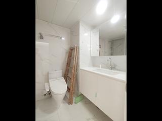 Wan Chai - Convention Plaza Apartments 05