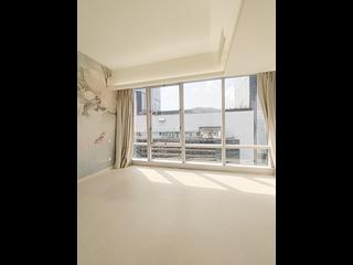 Wan Chai - Convention Plaza Apartments 06