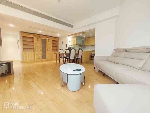 Wan Chai - Convention Plaza Apartments 01