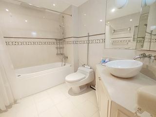 Wan Chai - Convention Plaza Apartments 06