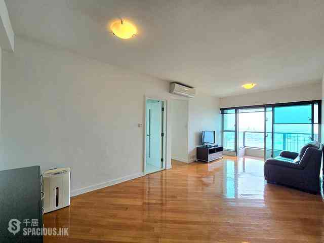 Tung Chung - Coastal Skyline Phase 3 La Rossa Block B (Block 8) 01