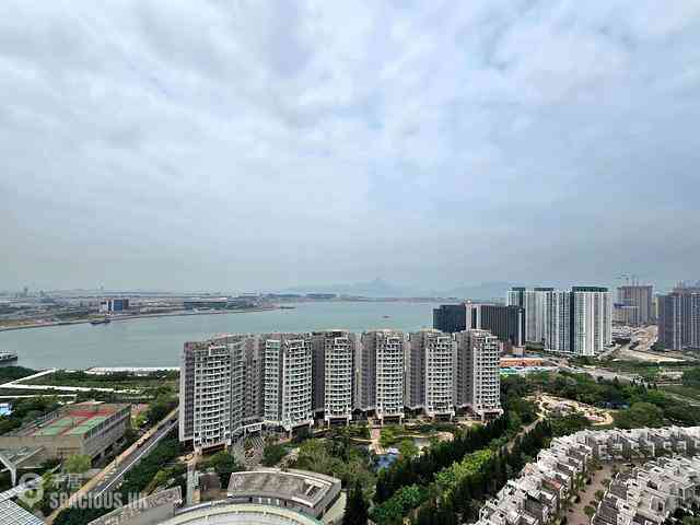 Tung Chung - Coastal Skyline Phase 3 La Rossa Block B (Block 8) 07