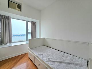 Tung Chung - Coastal Skyline Phase 3 La Rossa Block B (Block 8) 11