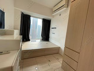 Tai Kok Tsui - Metro Harbour View Phase 2 Block 10 04