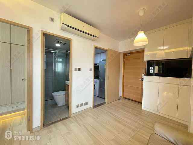 Tai Kok Tsui - Metro Harbour View Phase 2 Block 10 06