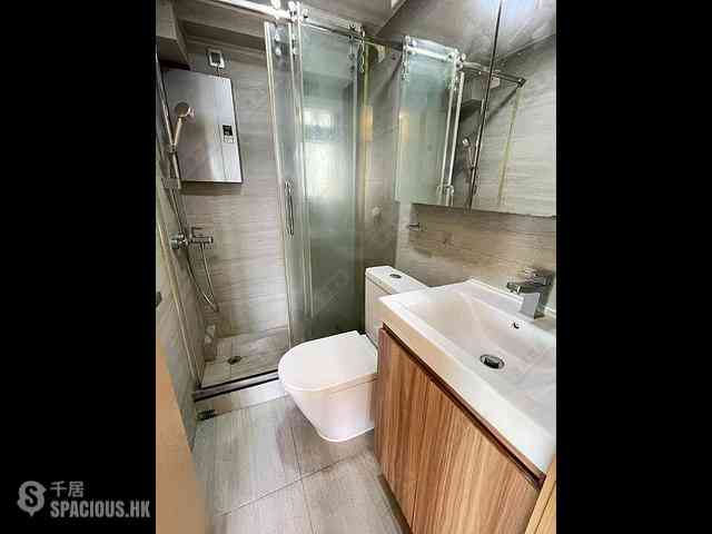 Tai Kok Tsui - Metro Harbour View Phase 2 Block 10 07