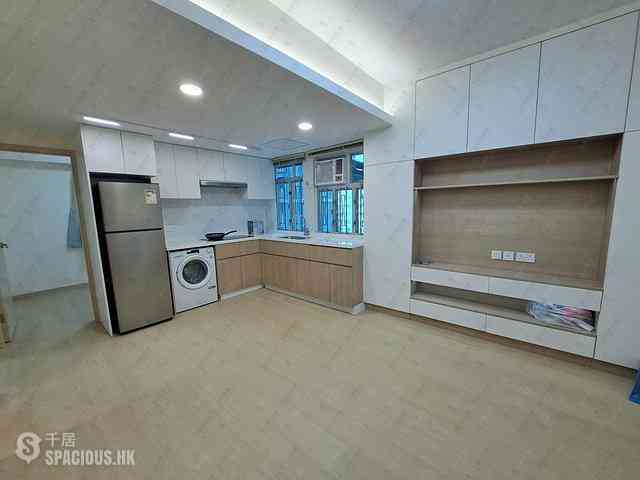 Sai Ying Pun - True Light Building 03