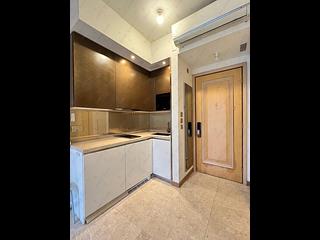 Sai Ying Pun - 63, Pokfulam Amber House (Tower 1) 03