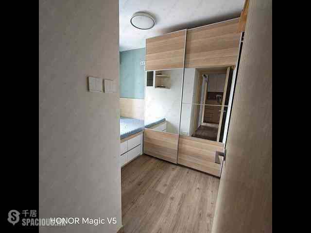 Sai Ying Pun - Yue Sun Mansion Block 1 09