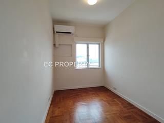 Chung Hom Kok - 30, Cape Road 12