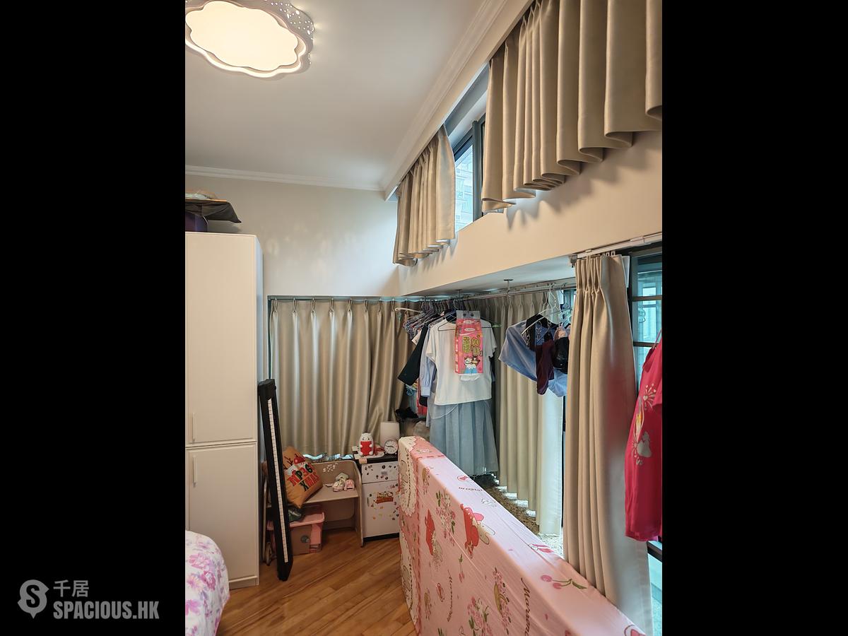 Tung Chung - Tung Chung Crescent Phase 1 Block 2 01