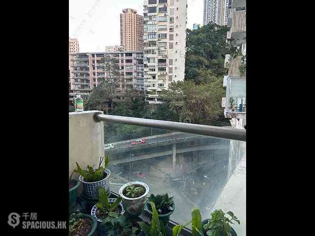 Mid Levels Central - Robinson Garden Apartments 01