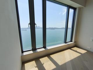 Ap Lei Chau - The Corniche Tower 2 02