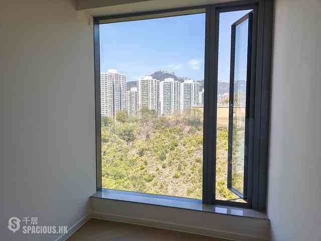 Ap Lei Chau - The Corniche Tower 2 04