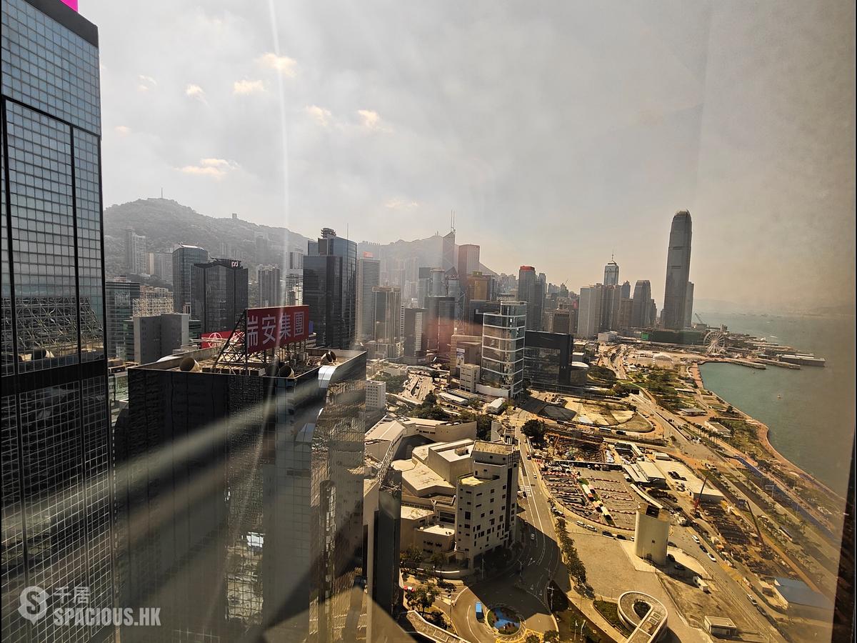 Wan Chai - Convention Plaza Apartments 01