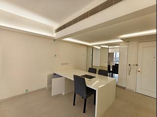Wan Chai - Convention Plaza Apartments 05