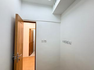 Wan Chai - Hing Bong Mansion 07
