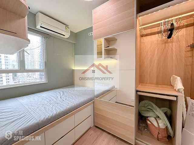 Sai Ying Pun - Yue Sun Mansion 06