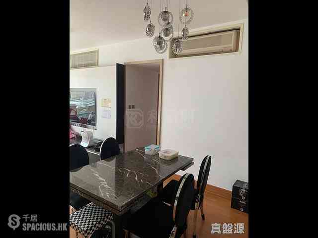 West Kowloon - The Harbourside Block 1 05