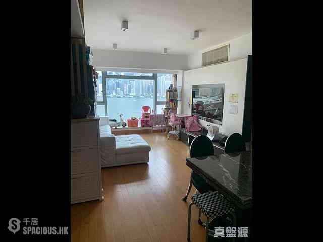 West Kowloon - The Harbourside Block 1 06