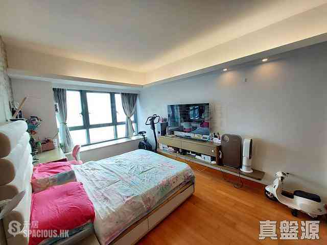 West Kowloon - The Harbourside Block 1 07