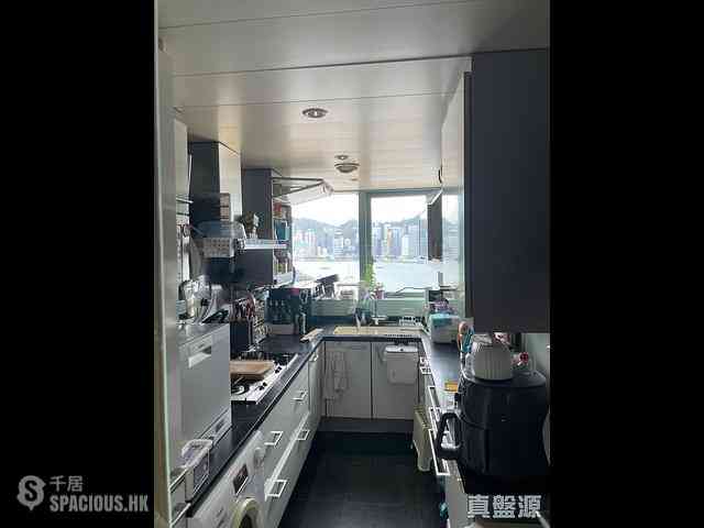 West Kowloon - The Harbourside Block 1 12