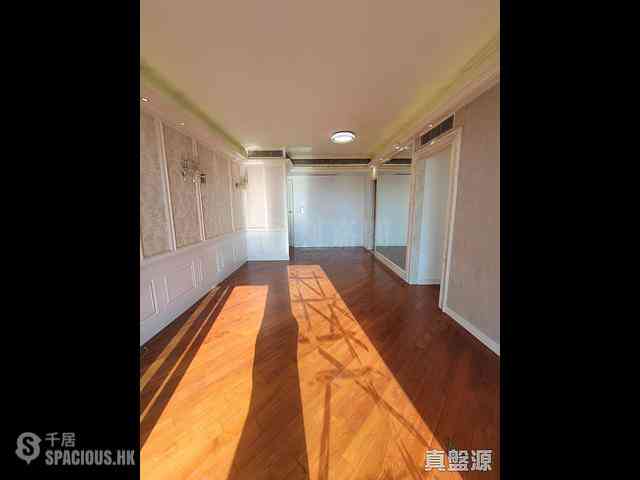 West Kowloon - The Harbourside Block 3 06