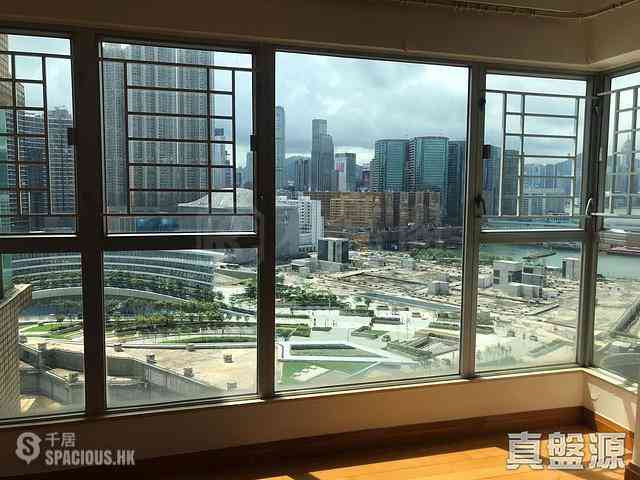 West Kowloon - The Waterfront Phase 1 01